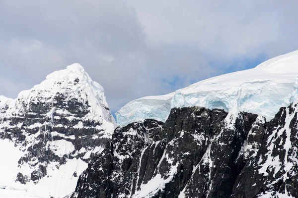 Antarctisch Landschap Met Gletsjers Bergen — Stockfoto