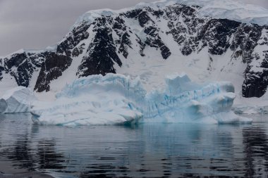 Buzdağı Antarktika deniz