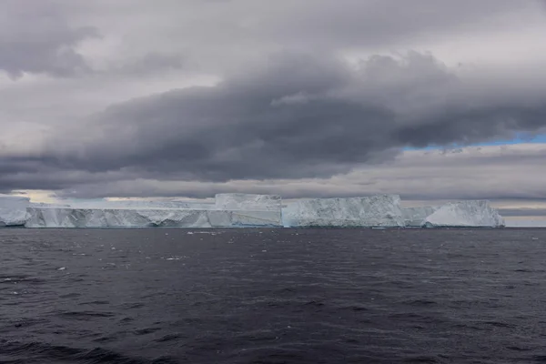 Tabular Iceberg Antarctica — Stock Photo, Image