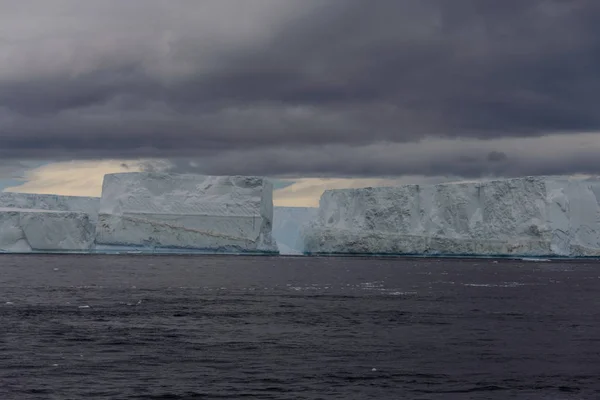 Iceberg Tabulare Antartide — Foto Stock