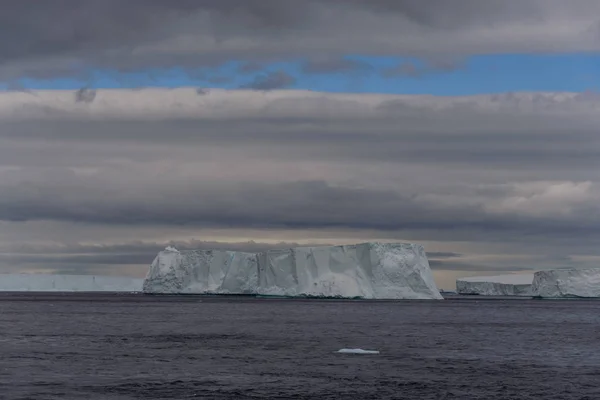 Iceberg Tabular Antártida — Fotografia de Stock