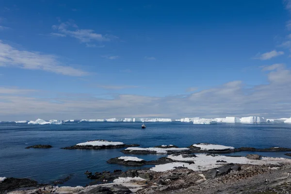Antarktyki Seascape Góry Lodowe — Zdjęcie stockowe