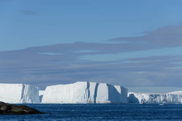 Tabelvorm Ijsberg Antarctica — Stockfoto