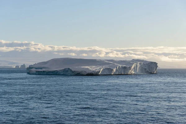 Iceberg Tabular Antártida — Fotografia de Stock