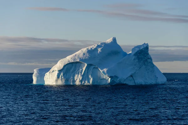 Belo Iceberg Antártida — Fotografia de Stock