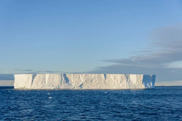 Iceberg Tabulare Antartide — Foto Stock