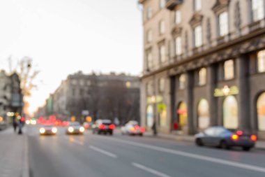 Trafikte şehir sokak bulanık bokeh arka plan görünümünü