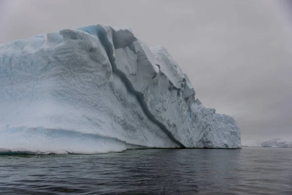 Ανταρκτική Τοπίο Παγόβουνο — Φωτογραφία Αρχείου
