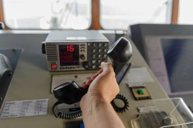 Seyir kontrol paneli ve vhf radyo