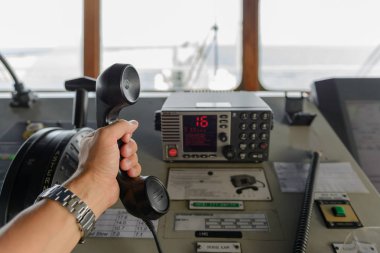 Seyir kontrol paneli ve vhf radyo