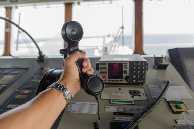 Seyir kontrol paneli ve vhf radyo