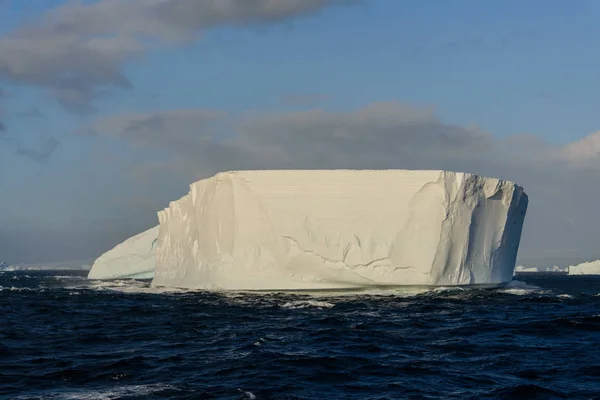 Tabular Iceberg Antarctica — Stock Photo, Image