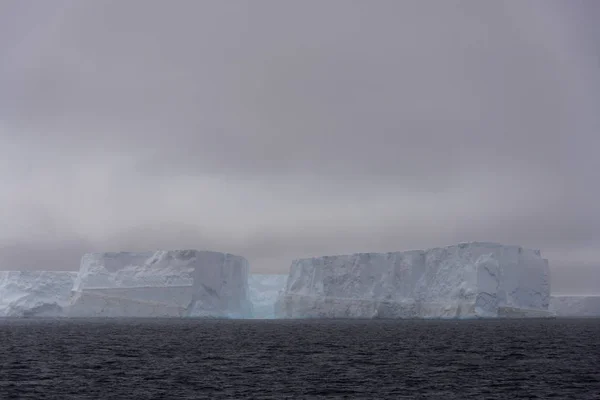 Ijsberg Antarctische Zee — Stockfoto