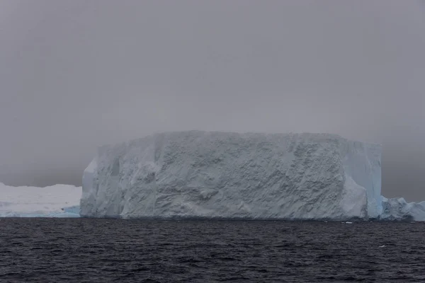 Iceberg Mar Antárctico — Fotografia de Stock