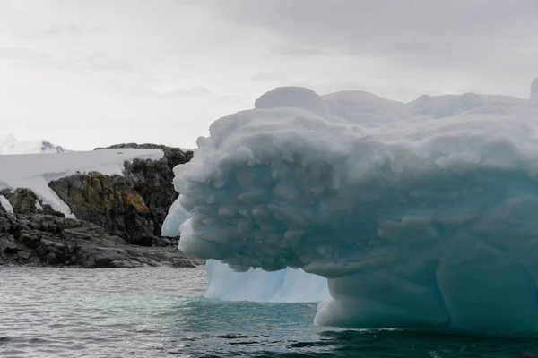 Iceberg Nel Mare Antartico — Foto Stock