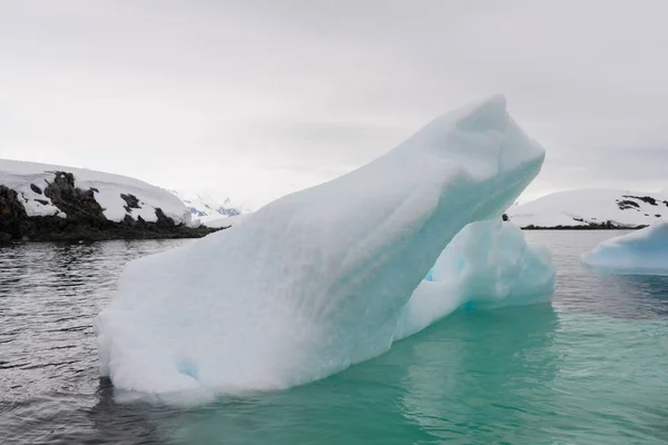 Iceberg Nel Mare Antartico — Foto Stock