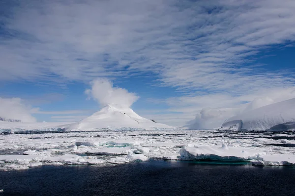 Deniz Dağlar Yatay Antarktika — Stok fotoğraf