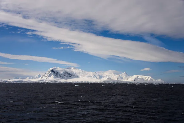 Paesaggio Antartico Con Iceberg — Foto Stock