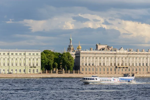 Vista San Petersburgo — Foto de Stock