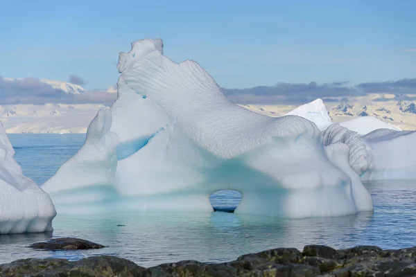 Paysage Antarctique Avec Iceberg — Photo