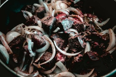 Taze kekikli bonfile biftek.