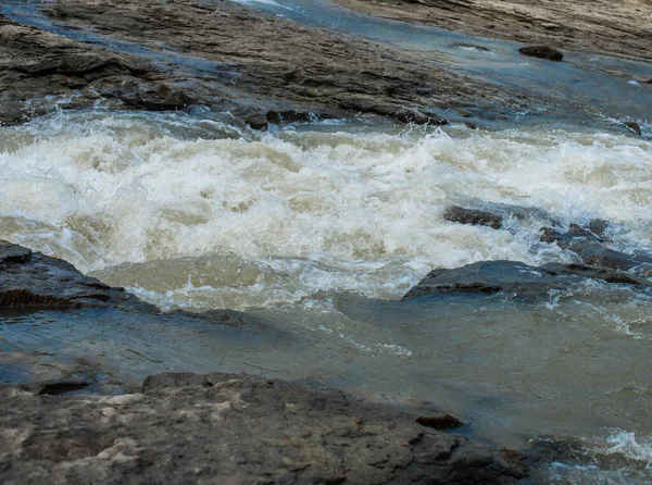 Rapides Pierre Peu Profonds Une Rivière Montagne — Photo