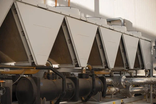 Endüstriyel hava soğutucu su sistemi.