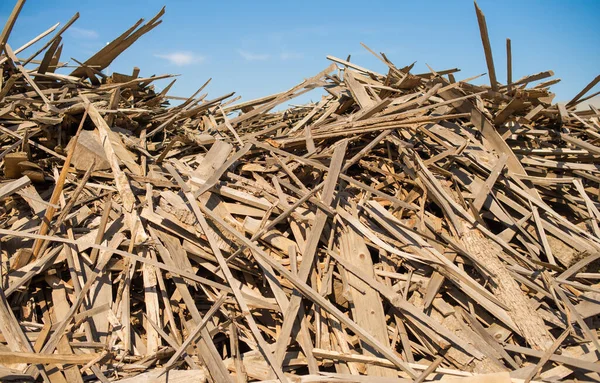 Yığınla orman endüstrisi öğütülmeye hazır.. 