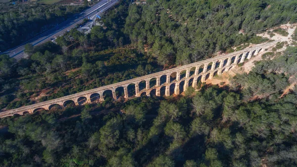 Αεροφωτογραφία Του Μεσαιωνικού Ρωμαϊκού Υδραγωγείου Στην Ταραγόνα Της Καταλονίας Ισπανία — Φωτογραφία Αρχείου