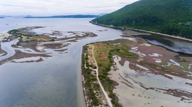 Yunanistan, Levkas yakınlarında bataklık suları. Hava görünümü.