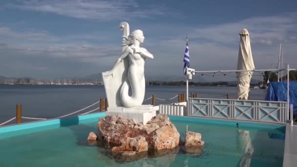 Preveza港的美人鱼雕塑2019年5月20日 Preveza Greece — 图库视频影像