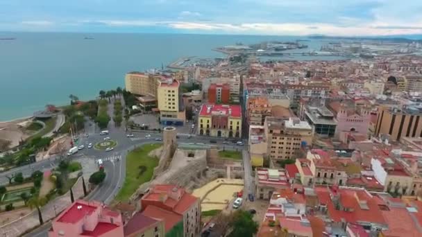 Flygfoto Över Staden Tarragona Och Ruinerna Den Romerska Cirkusen — Stockvideo