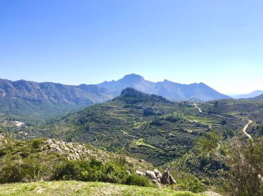 İspanya 'daki Kuzey Costa Blanca' nın güzel dağları ve vadileri