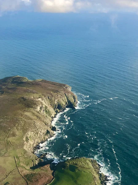 男の南の島の空中ビュー — ストック写真