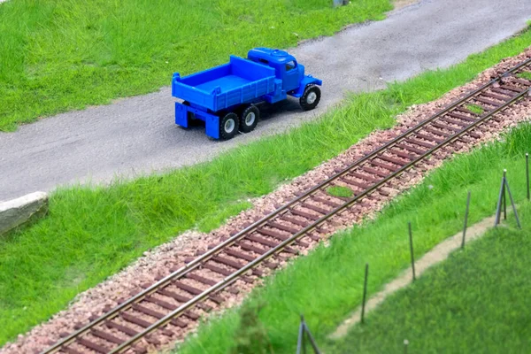 Φορτηγό Μπλε Κλίμακας Πρότυπο Σιδηροδρομικής Γραμμής Διάταξη Δρόμο — Φωτογραφία Αρχείου