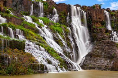 Dalat, Vietnam bulunan güzel Pongour şelaleler, uzun pozlama