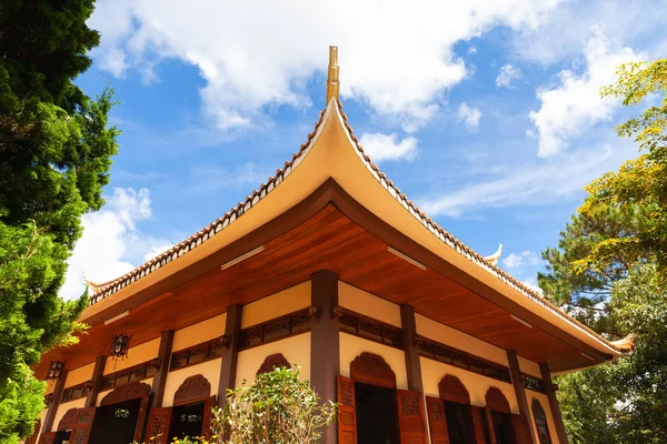 One Buildings Grounds Truc Lam Monastery Located Hill Dalat Vietnam — Stock Photo, Image
