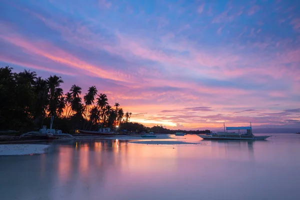 Sonnenuntergang Blick Auf Den Dolho Strand Mit Traditionellen Bangka Booten — Stockfoto