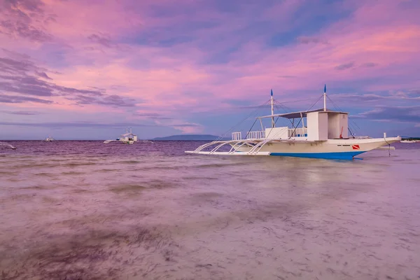 Traditionelle Philippinische Bangka Boote Strand Bei Sonnenuntergang Panglao Philippinen — Stockfoto