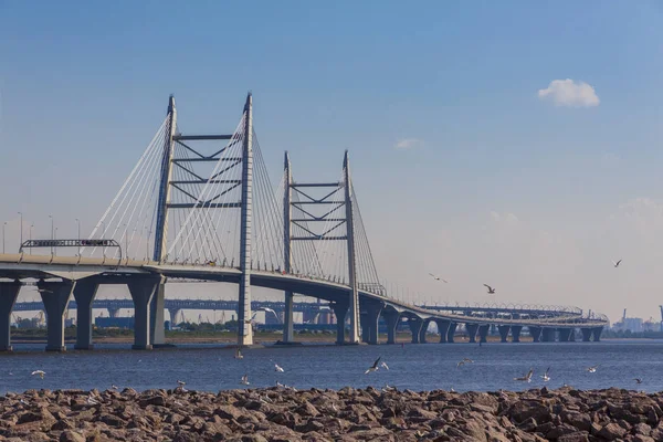 St. Petersburg Western yüksek hızlı çapı köprüden Finlandiya Körfezi