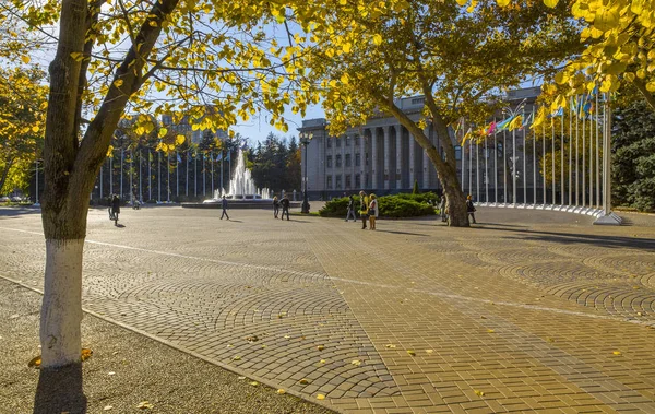 Rusya, Krasnodar, Krasnaya Caddesi Lejyoner Binası