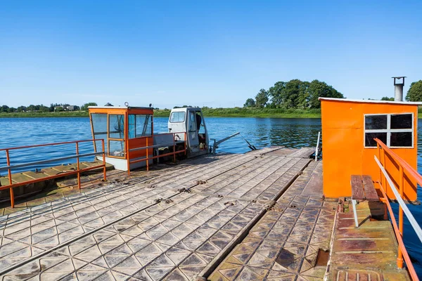 Barco Pesca Metal Lago —  Fotos de Stock