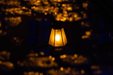 Eski Tallinn Yansımaları suda