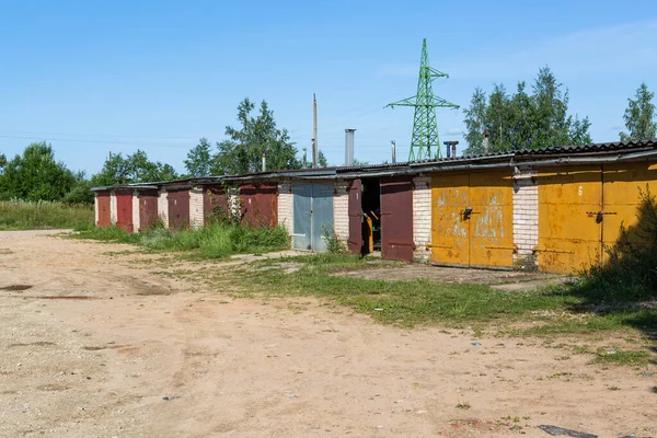 Rij Van Gesloten Garages Stad — Stockfoto