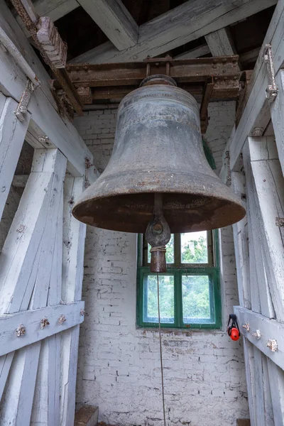 Metallglocke Kirchturm Nahsicht — Stockfoto