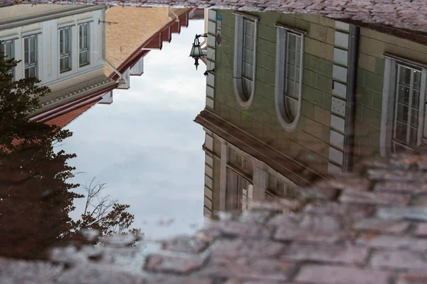 Vieux Tallinn Réflexions Dans Eau — Photo