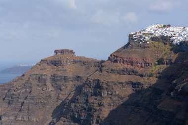 Palea kameni, Santorini yakınlarındaki volkanik ada.