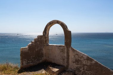 Santorini Adası 'nda kano turu.