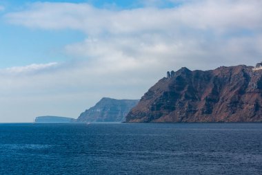 Güneşli bir günde Akdeniz manzarası çok güzel.