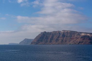 Güneşli bir günde Akdeniz manzarası çok güzel.
